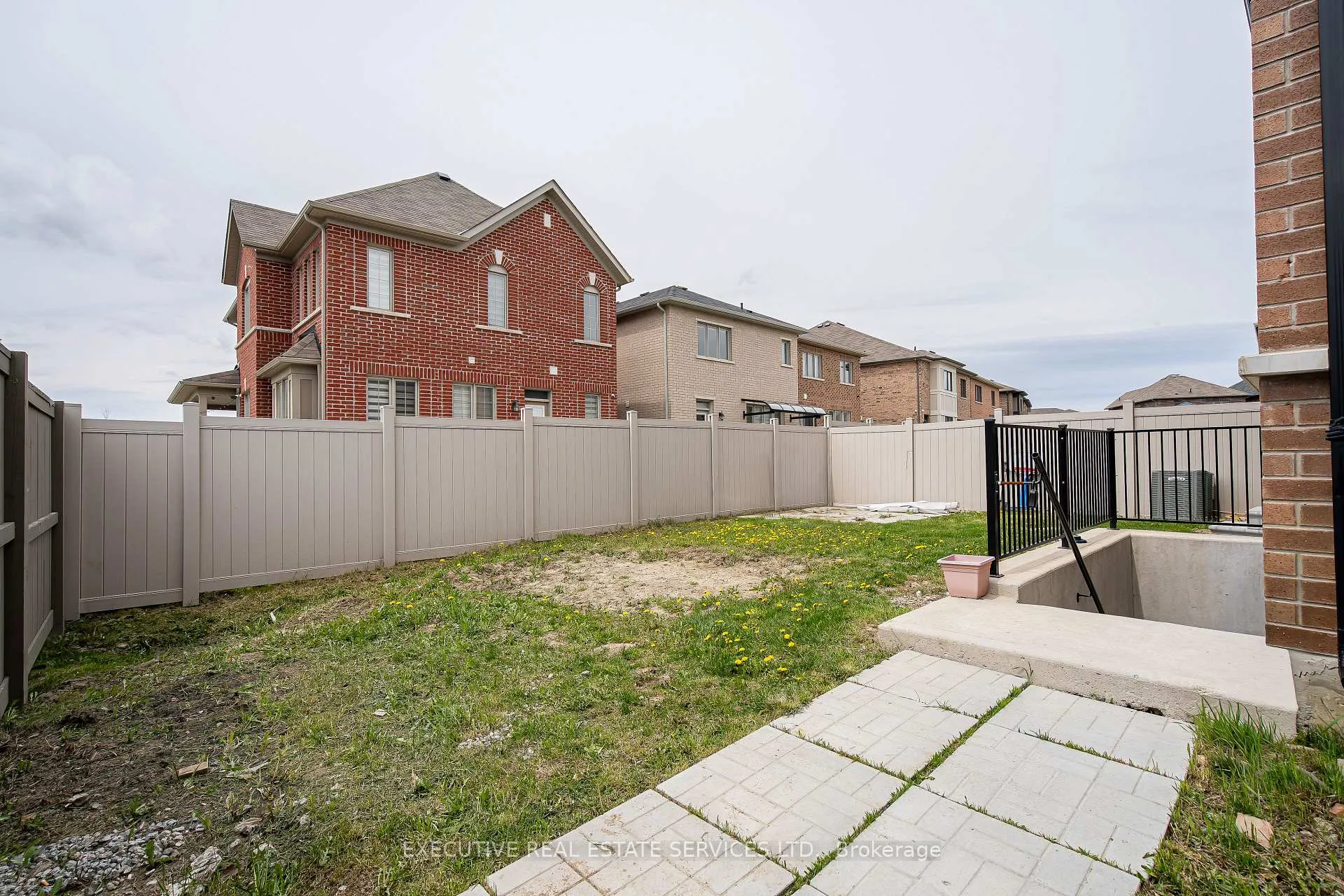 Photo 33 of 4 Brenscombe Road, Brampton, Northwest Brampton — HOMEH