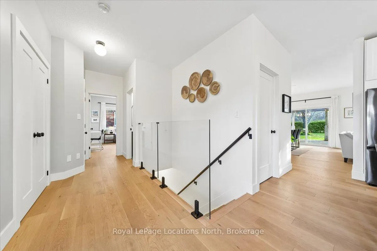 Photo 7 of 32 Alyssa Drive, Collingwood — HOMEH