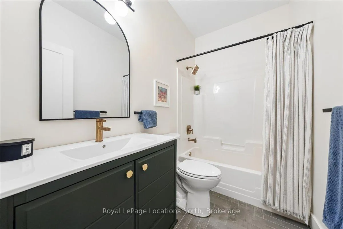 Photo 22 of 32 Alyssa Drive, Collingwood — HOMEH