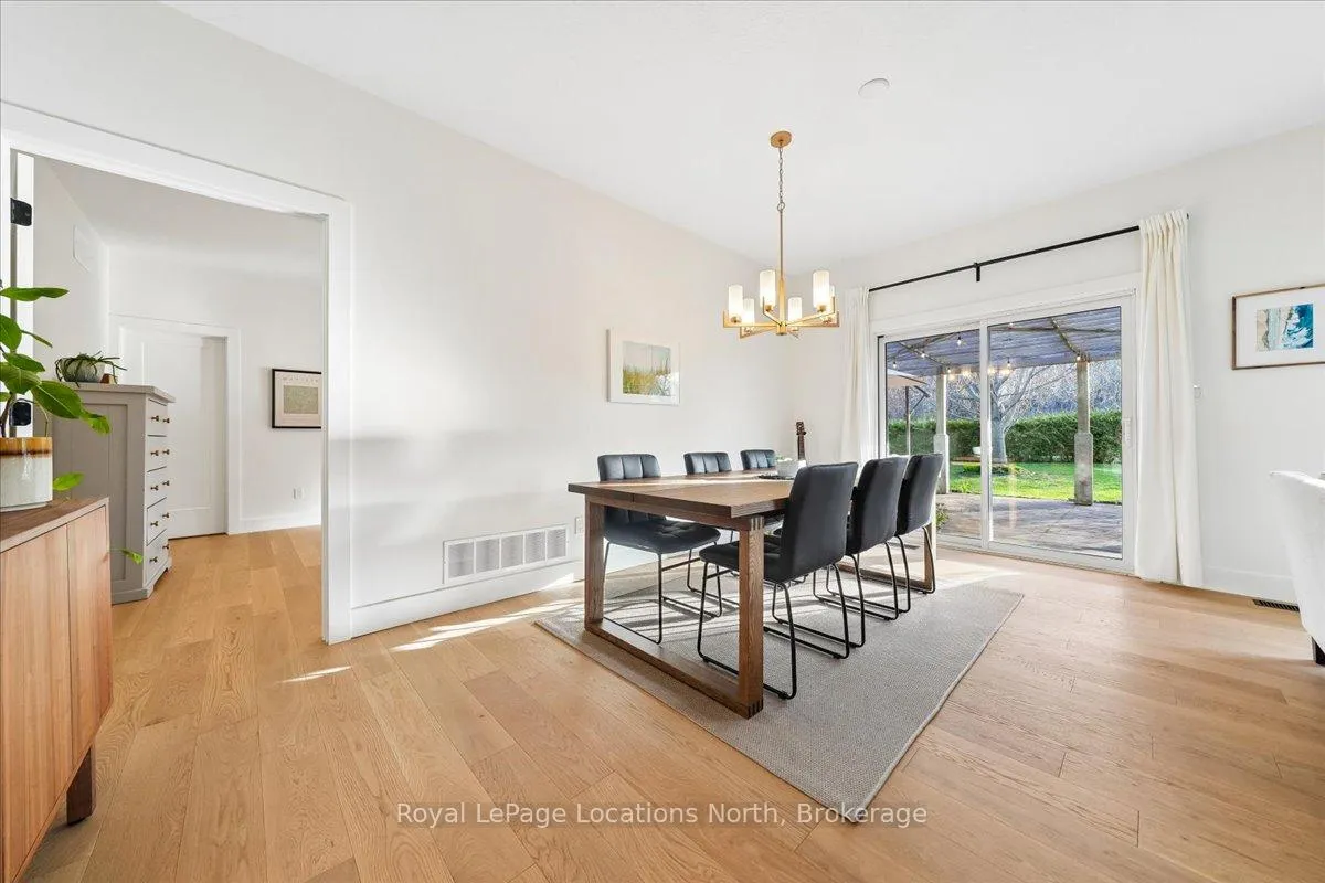 Photo 14 of 32 Alyssa Drive, Collingwood — HOMEH