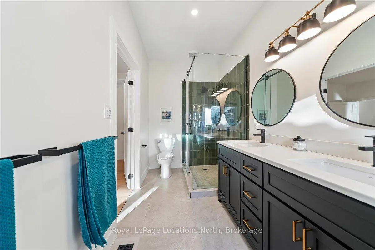 Photo 12 of 32 Alyssa Drive, Collingwood — HOMEH