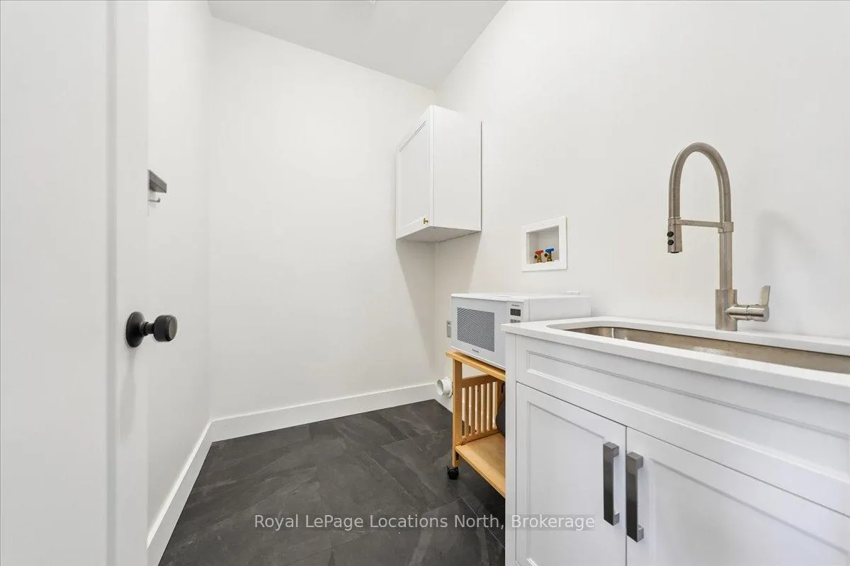 Photo 24 of 32 Alyssa Drive, Collingwood — HOMEH