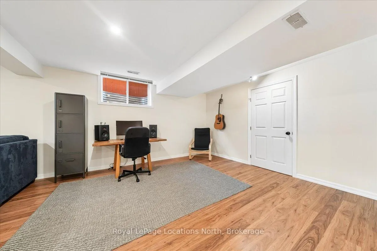 Photo 28 of 32 Alyssa Drive, Collingwood — HOMEH
