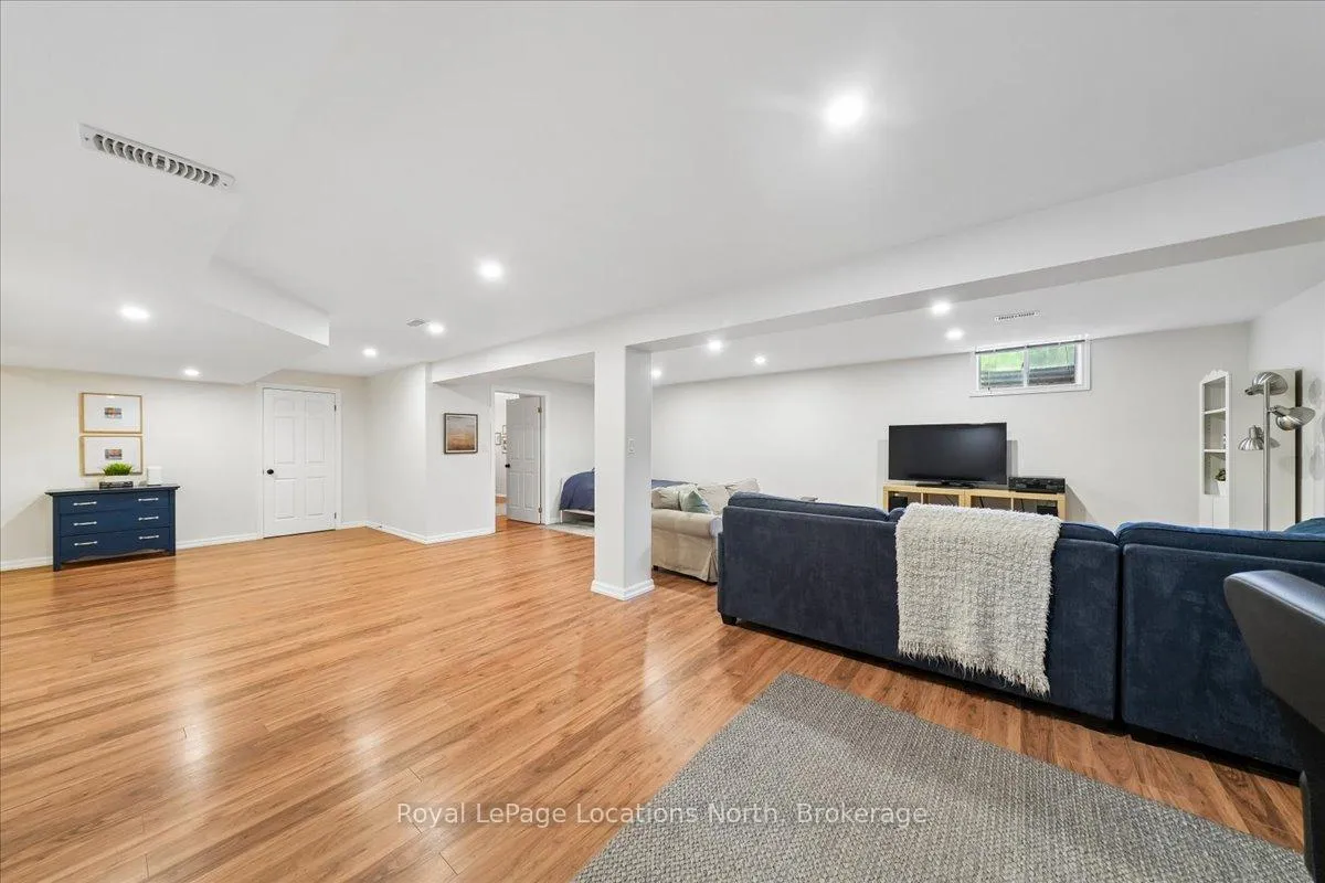 Photo 31 of 32 Alyssa Drive, Collingwood — HOMEH