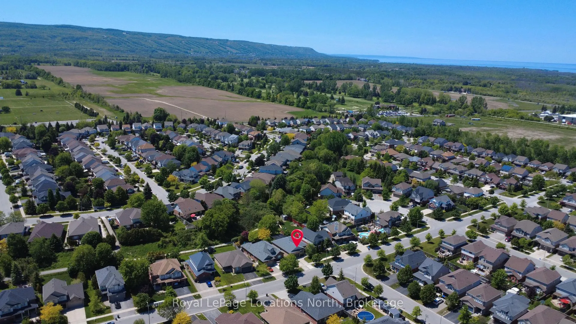 Photo 39 of 32 Alyssa Drive, Collingwood — HOMEH