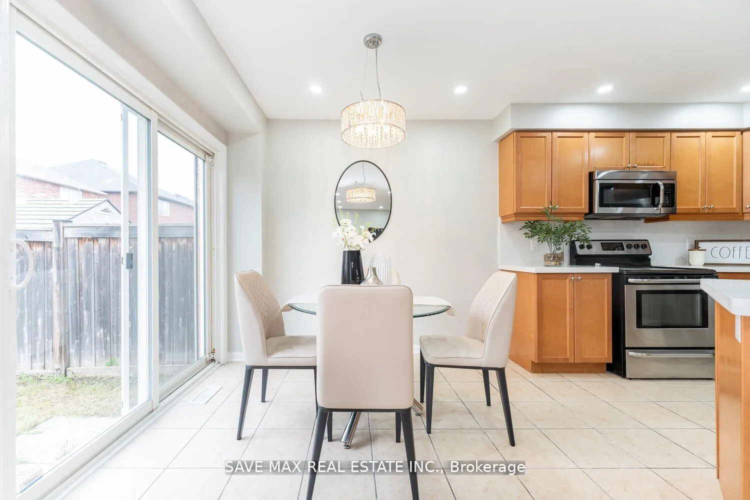 Photo 12 of 36 Bevington Road, Brampton, Northwest Brampton — HOMEH