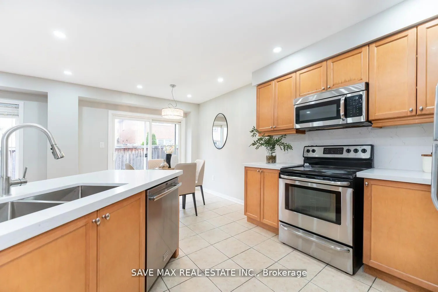 Photo 15 of 36 Bevington Road, Brampton, Northwest Brampton — HOMEH