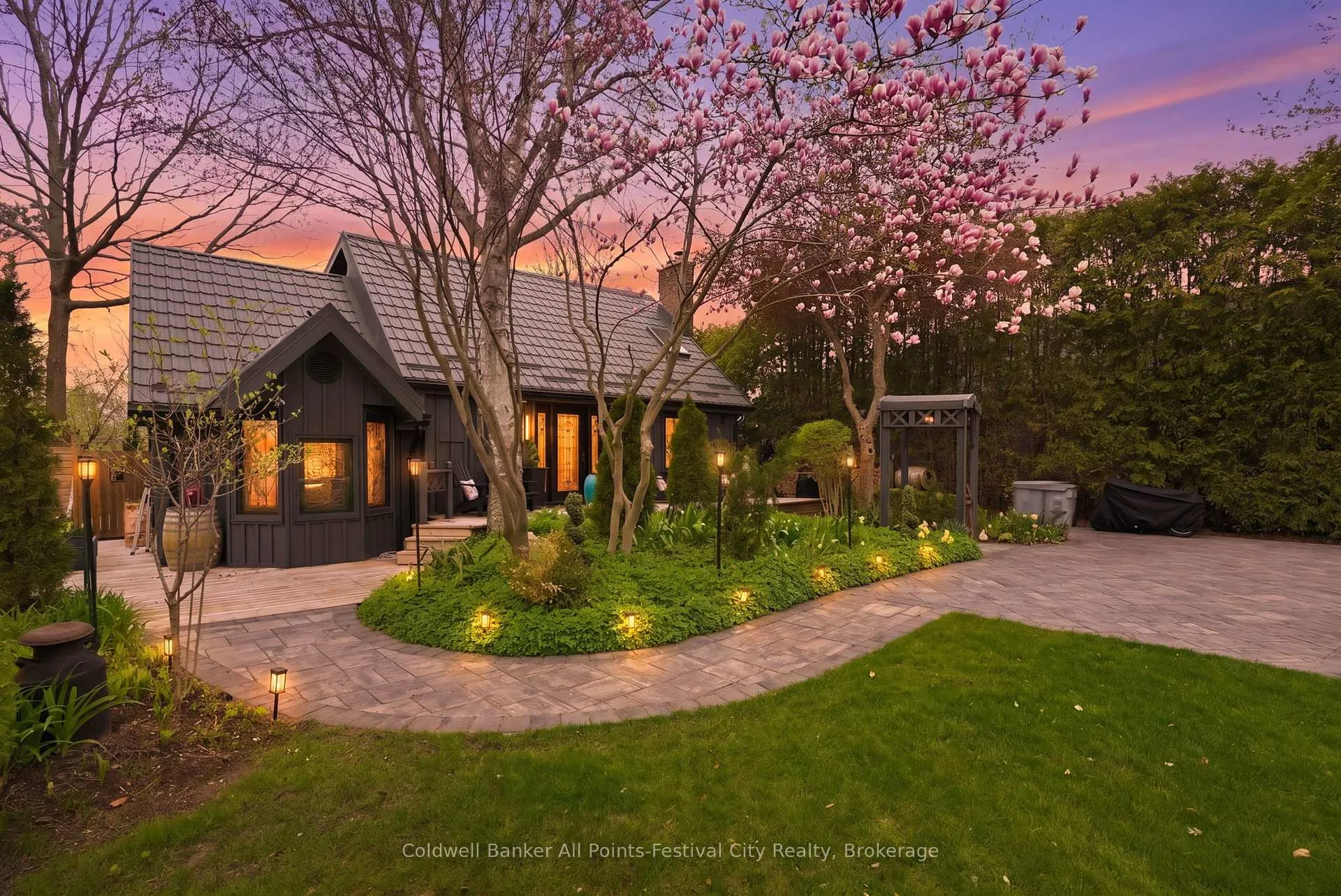 Photo 1 of 27 Lidderdale Street, Bluewater, Bayfield — HOMEH