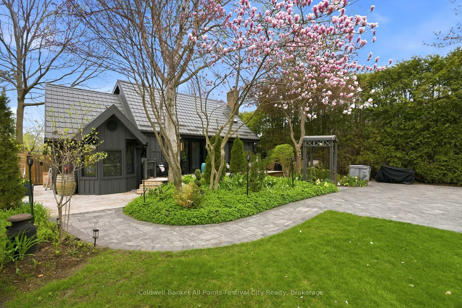 Photo 4 of 27 Lidderdale Street, Bluewater, Bayfield — HOMEH
