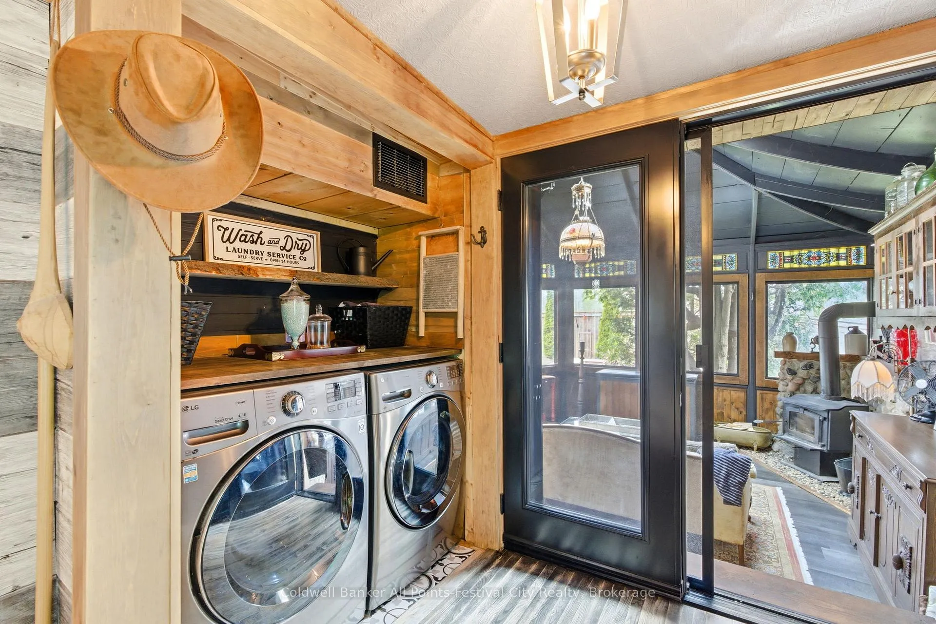 Photo 19 of 27 Lidderdale Street, Bluewater, Bayfield — HOMEH