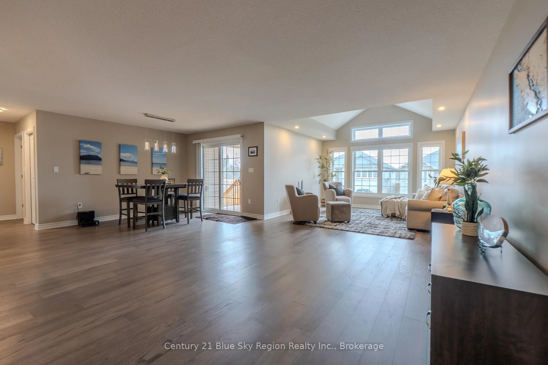 Photo 7 of 158 Turner Drive, North Bay, Ferris — HOMEH