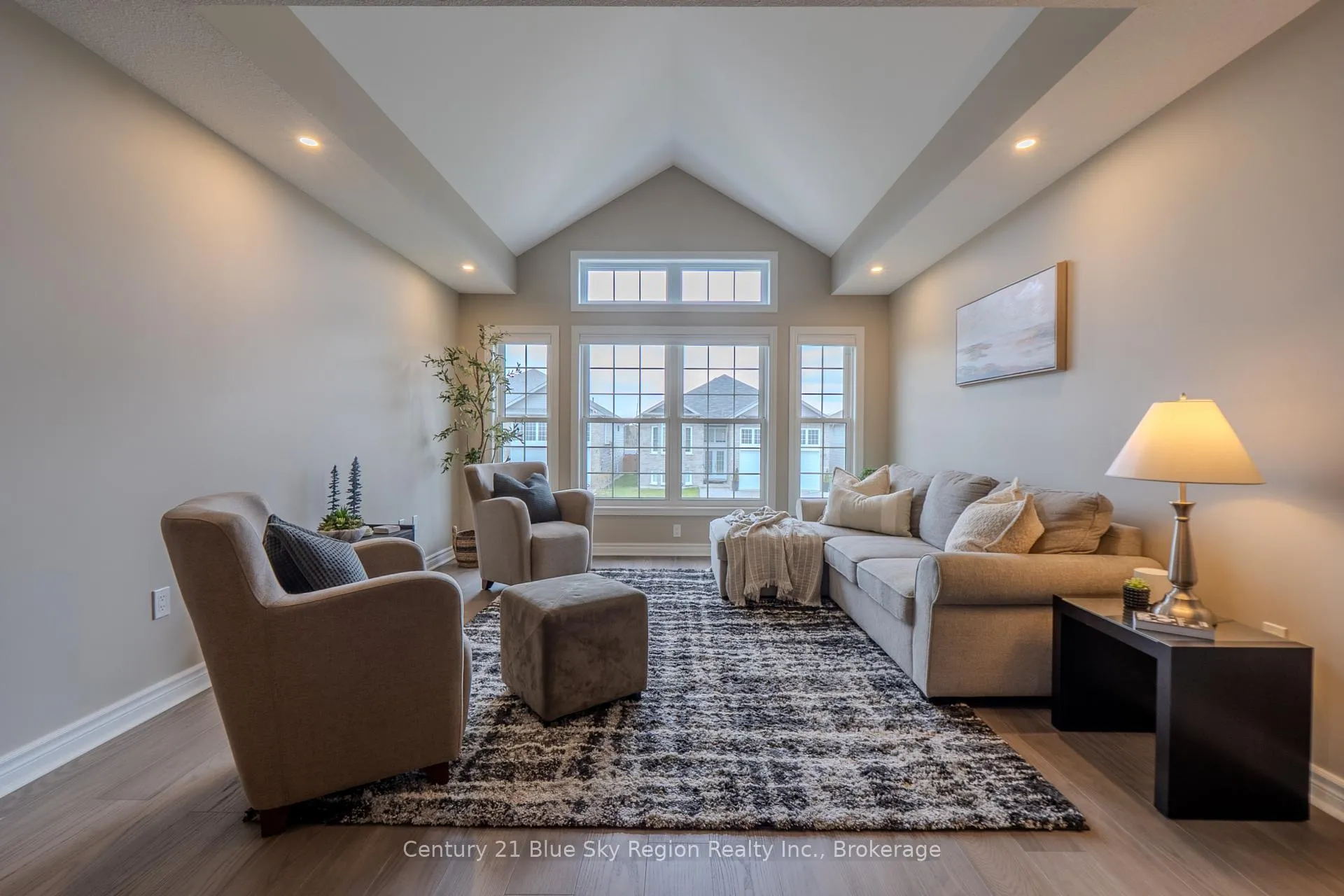 Photo 9 of 158 Turner Drive, North Bay, Ferris — HOMEH