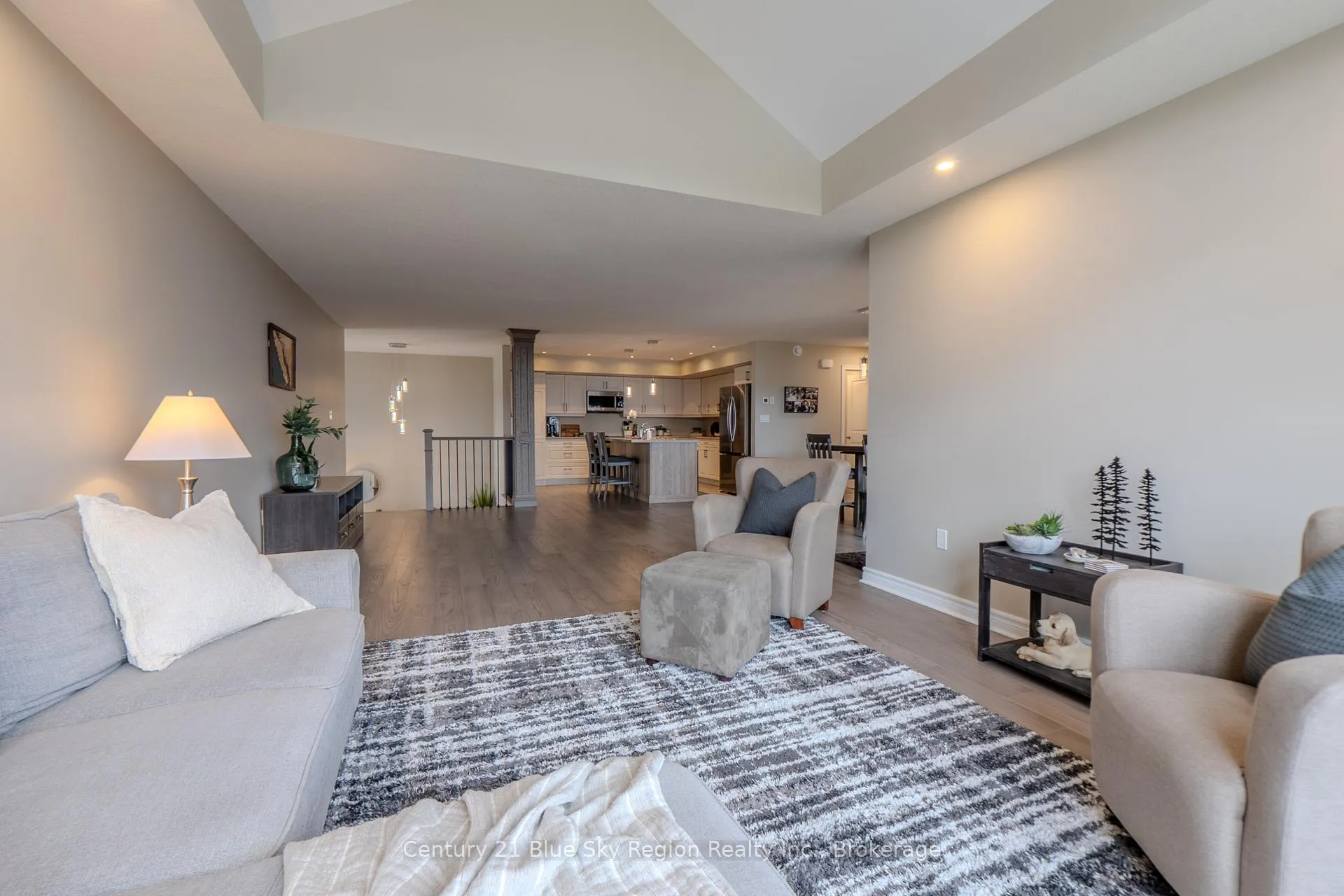 Photo 11 of 158 Turner Drive, North Bay, Ferris — HOMEH