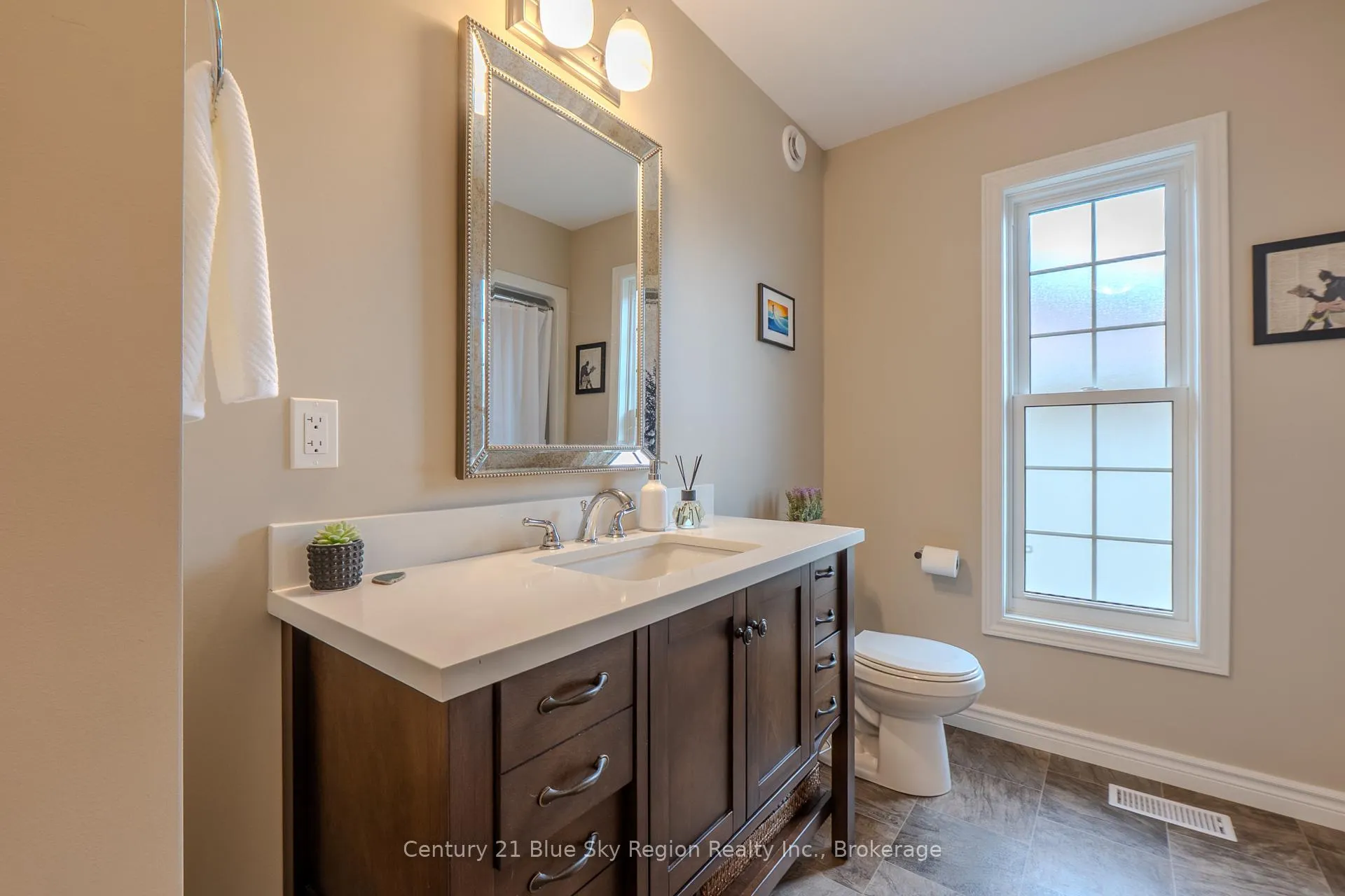 Photo 27 of 158 Turner Drive, North Bay, Ferris — HOMEH