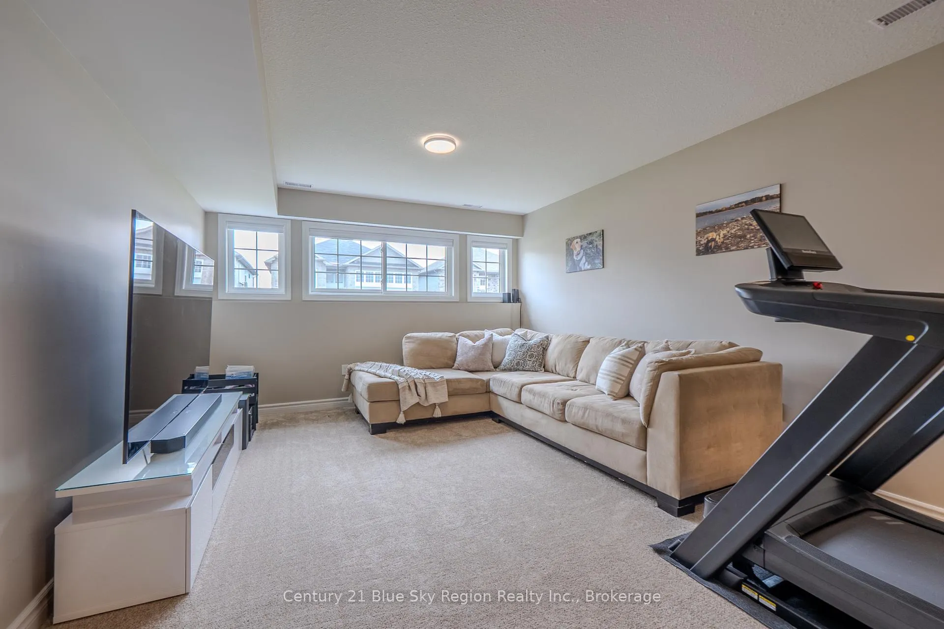 Photo 30 of 158 Turner Drive, North Bay, Ferris — HOMEH
