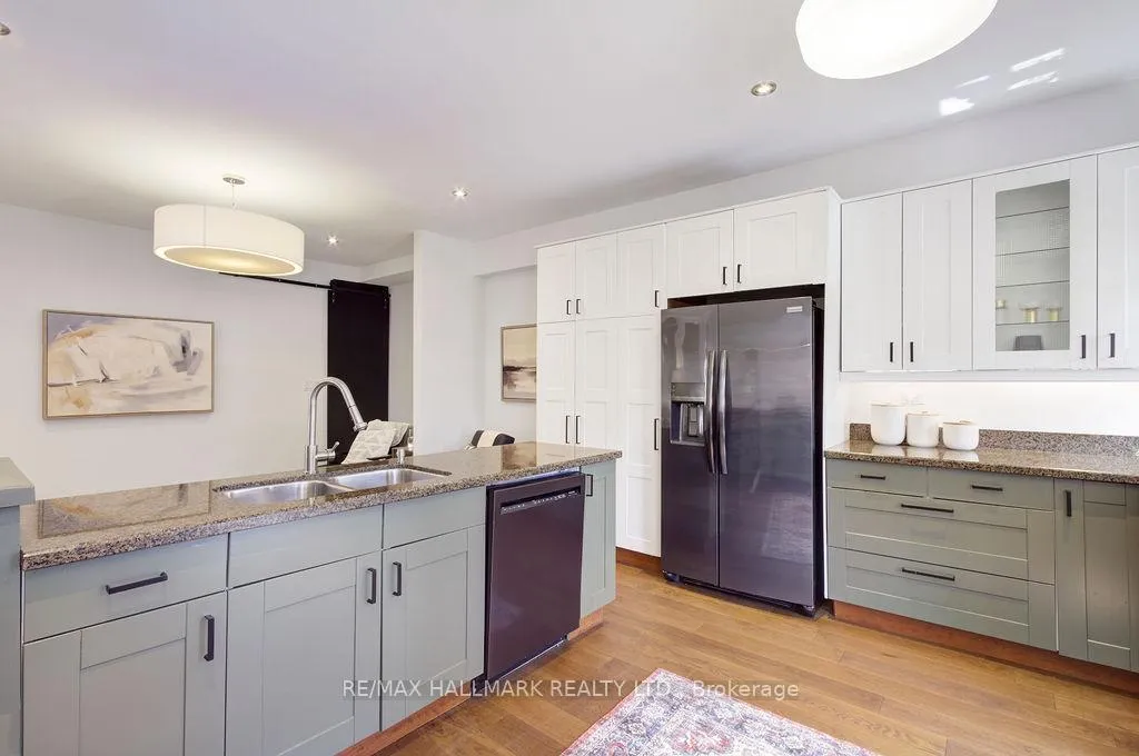 Photo 17 of 39 Dixon Avenue, Toronto, The Beaches — HOMEH