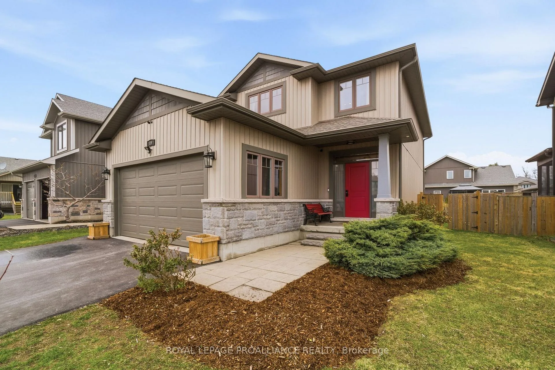 Photo 1 of 19 Granite Drive, Belleville, Belleville Ward — HOMEH