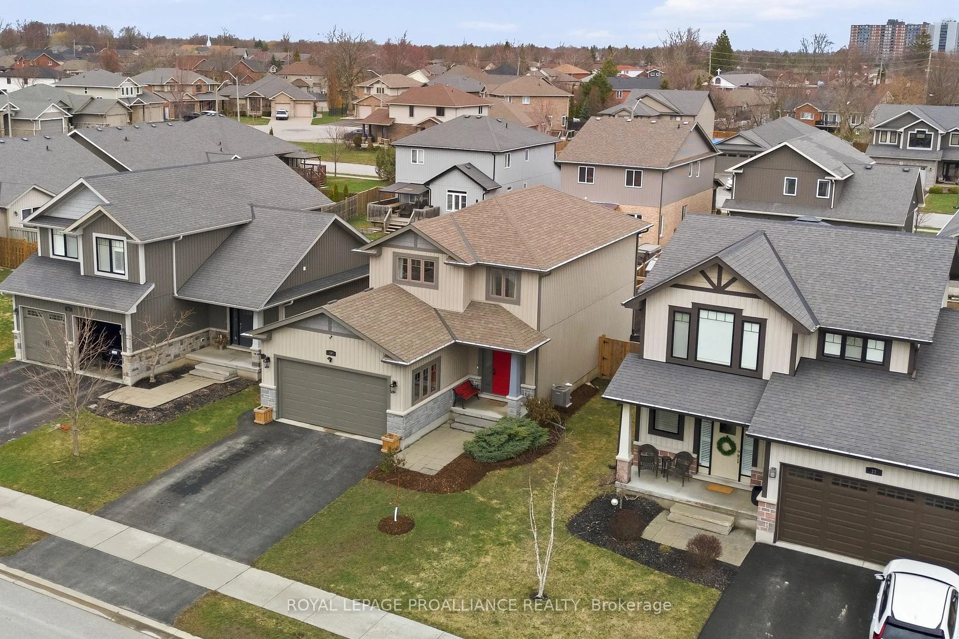 Photo 2 of 19 Granite Drive, Belleville, Belleville Ward — HOMEH