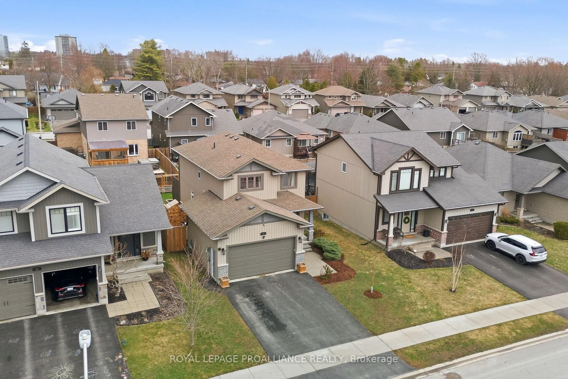Photo 3 of 19 Granite Drive, Belleville, Belleville Ward — HOMEH