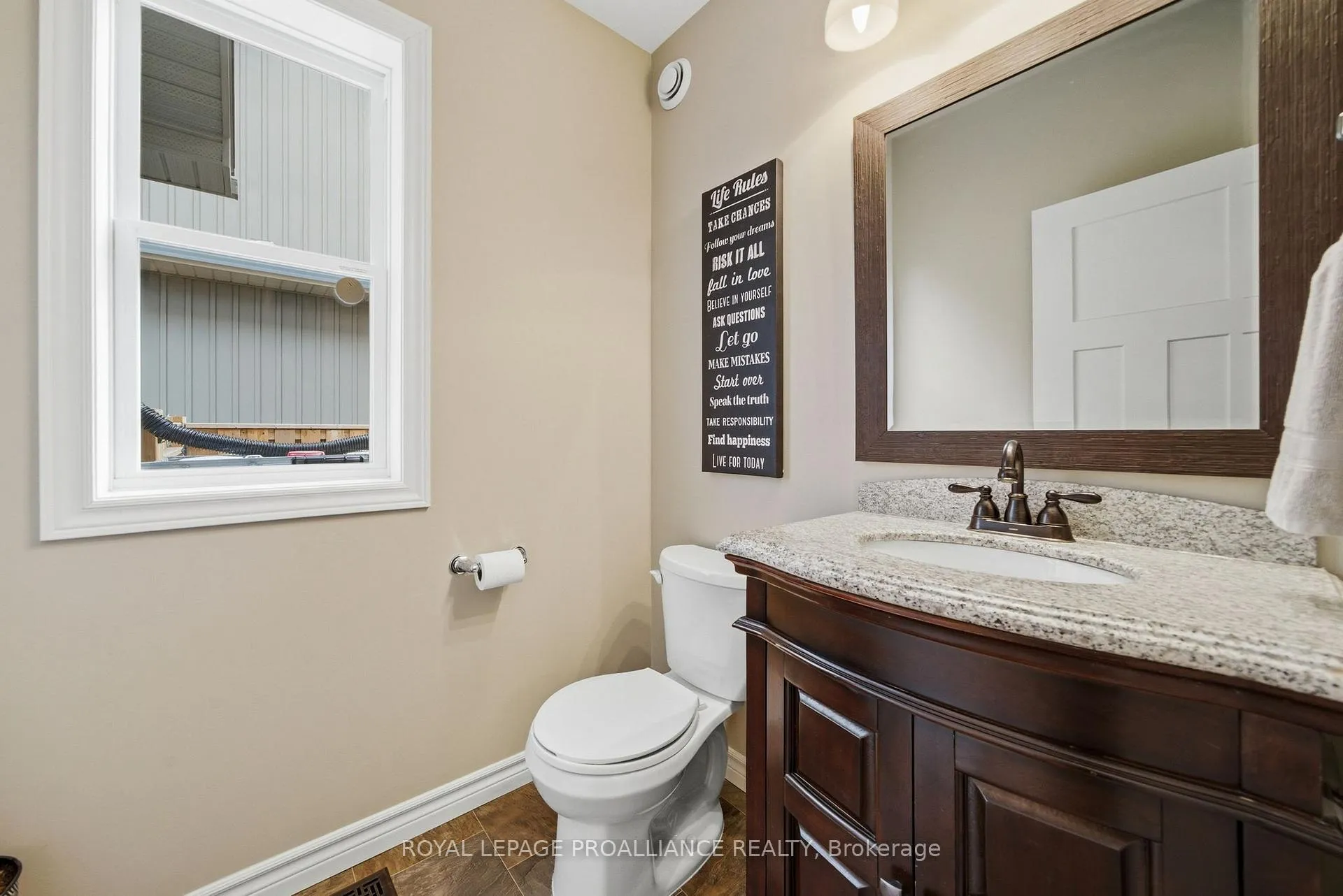 Photo 18 of 19 Granite Drive, Belleville, Belleville Ward — HOMEH