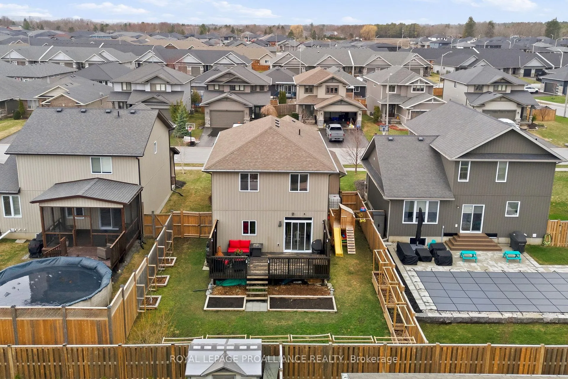 Photo 39 of 19 Granite Drive, Belleville, Belleville Ward — HOMEH