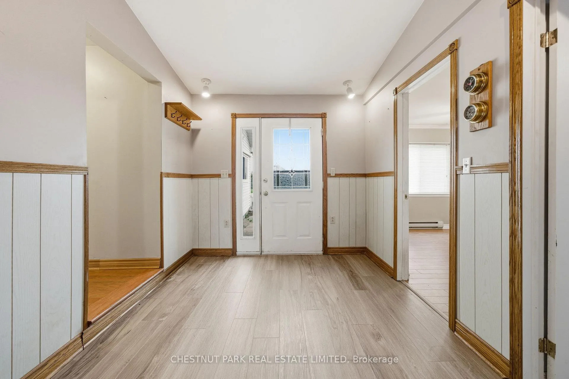 Photo 2 of 34 Royal Road, Prince Edward County, Athol Ward — HOMEH
