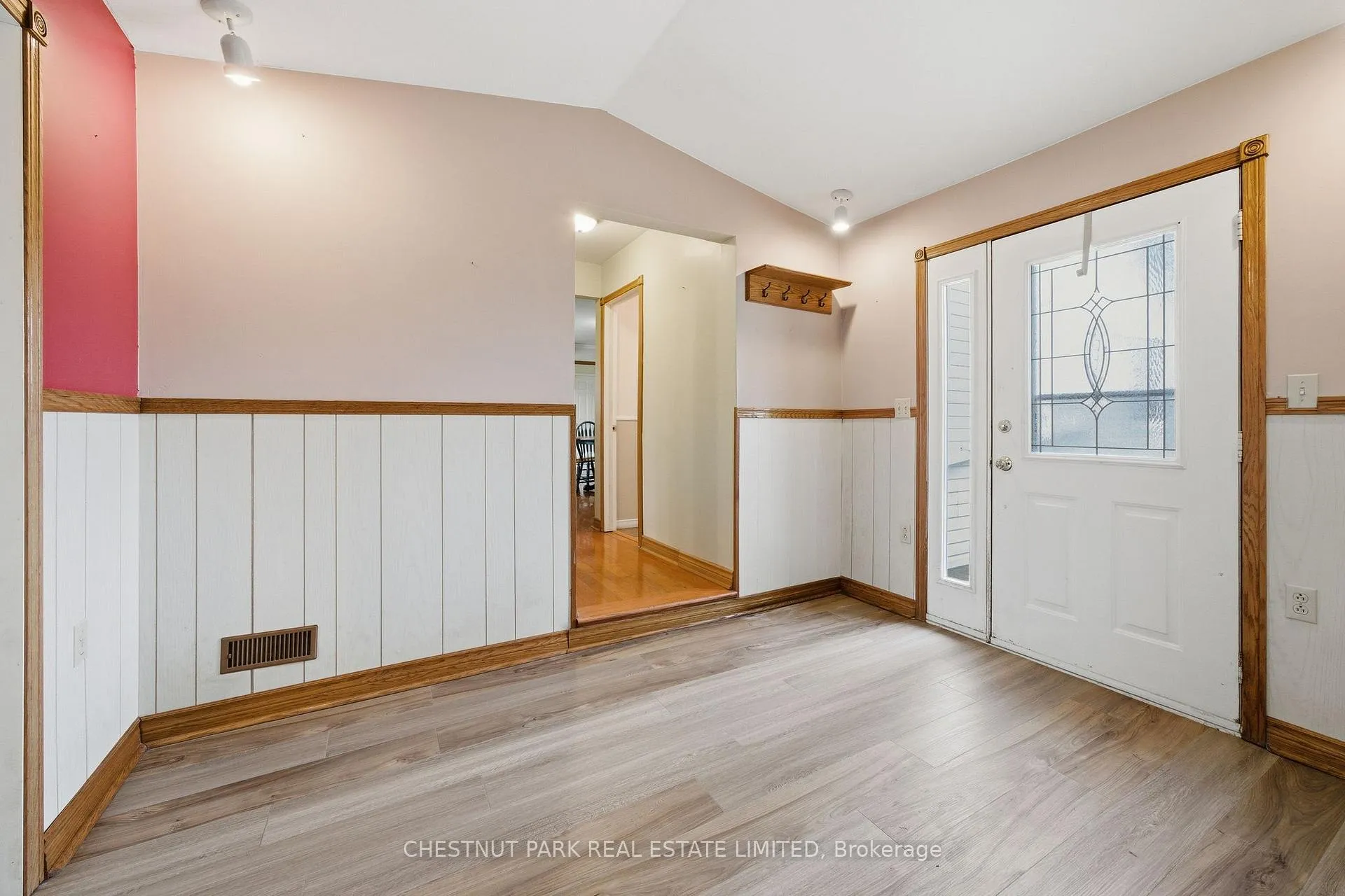 Photo 3 of 34 Royal Road, Prince Edward County, Athol Ward — HOMEH