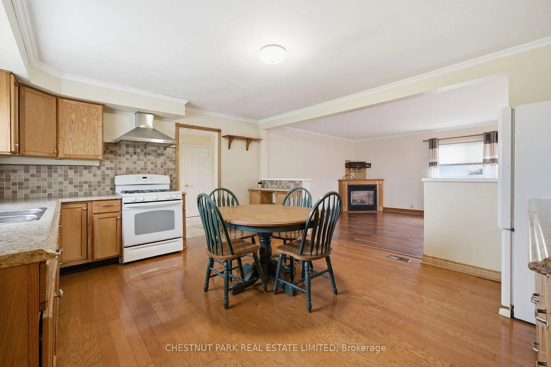 Photo 5 of 34 Royal Road, Prince Edward County, Athol Ward — HOMEH