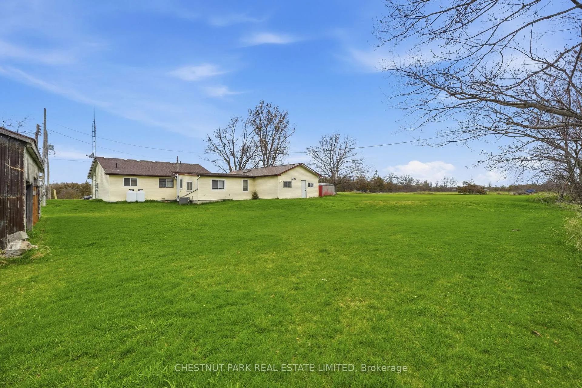 Photo 28 of 34 Royal Road, Prince Edward County, Athol Ward — HOMEH