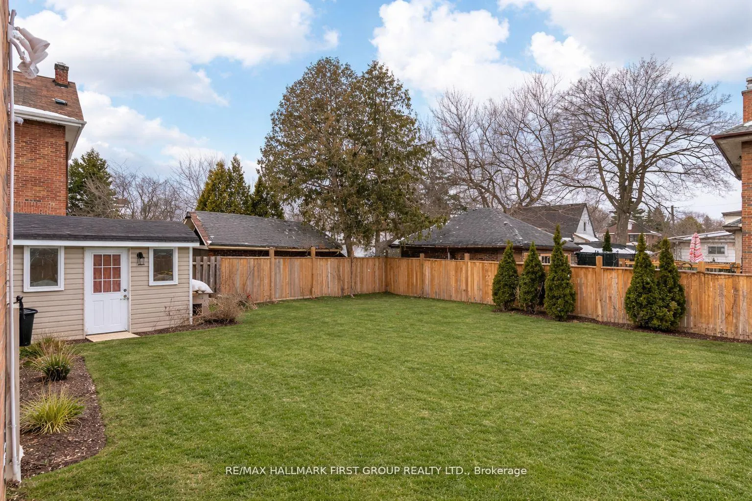 Photo 27 of 512 Simcoe Street N, Oshawa, Central — HOMEH