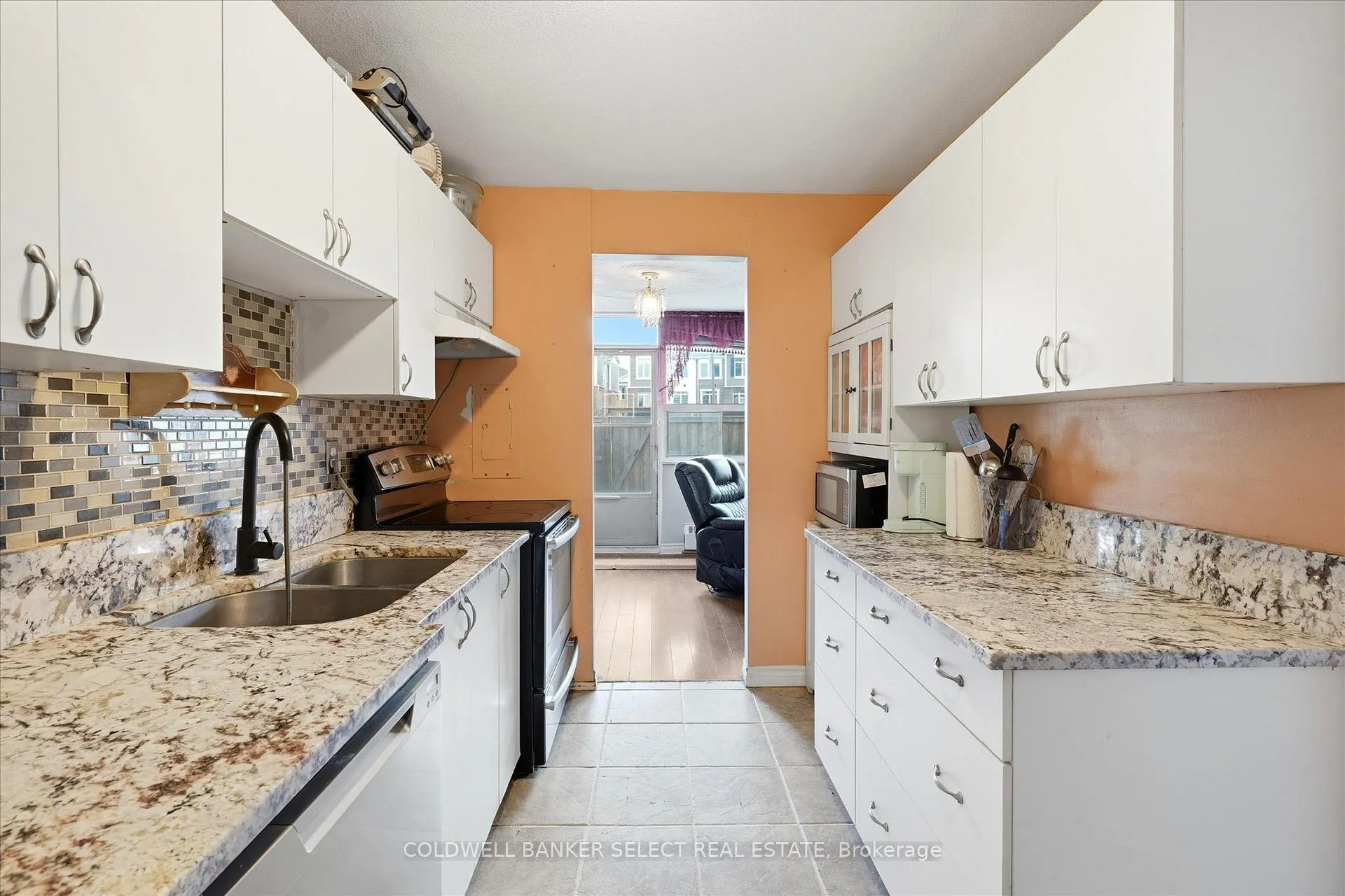 Photo 3 of Unit 22, 15 Albright Road, Hamilton, Vincent — HOMEH