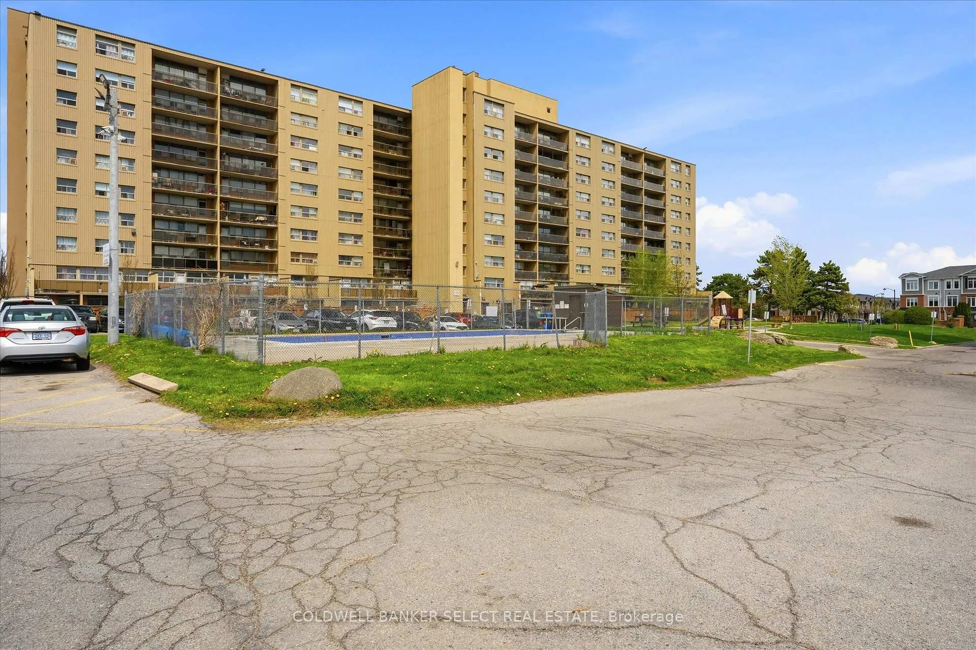 Photo 25 of Unit 22, 15 Albright Road, Hamilton, Vincent — HOMEH