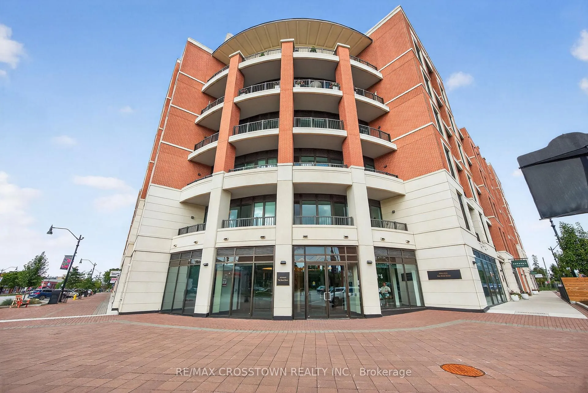 Front of Unit 220, 1 Hume Street