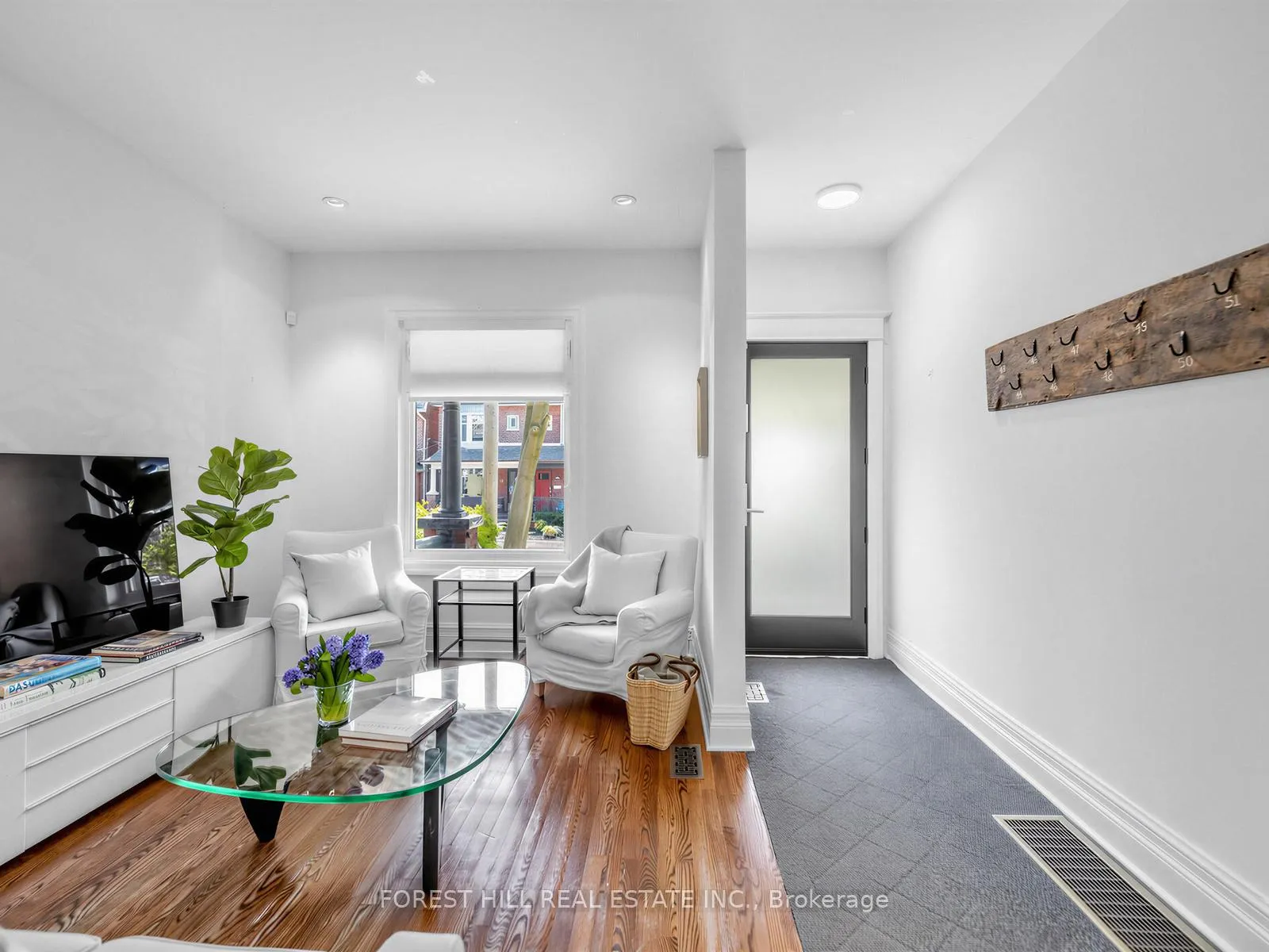 Photo 8 of 163 Rushton Road, Toronto, Wychwood — HOMEH