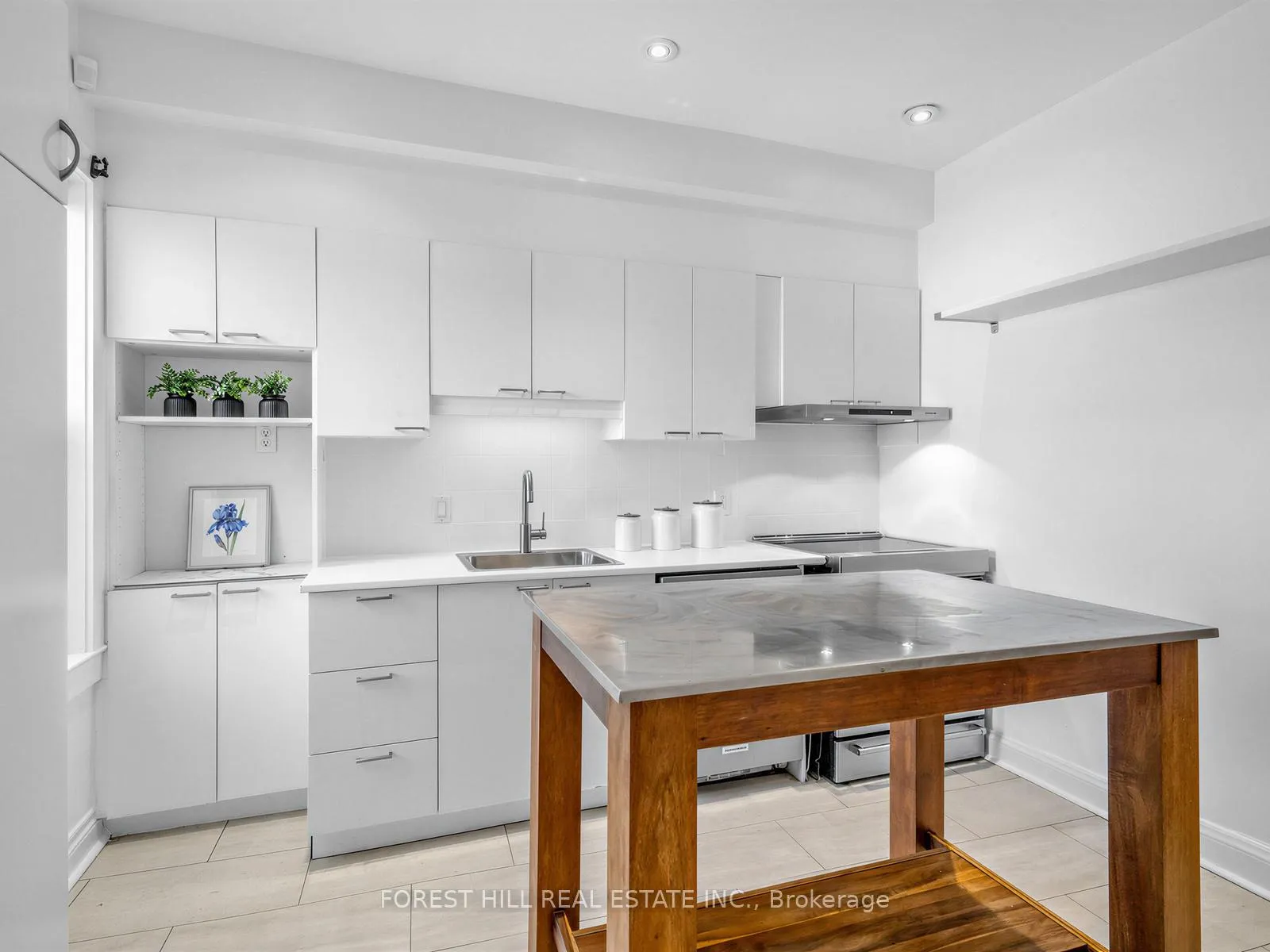 Photo 13 of 163 Rushton Road, Toronto, Wychwood — HOMEH