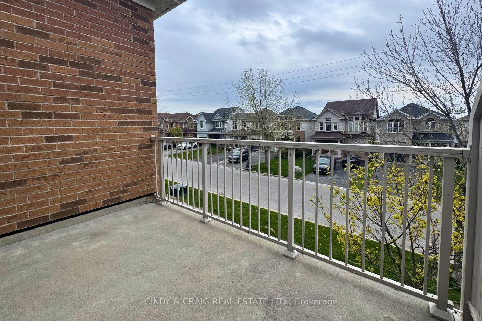 Photo 7 of Unit 11, 15 Rosswell Drive, Clarington, Courtice — HOMEH