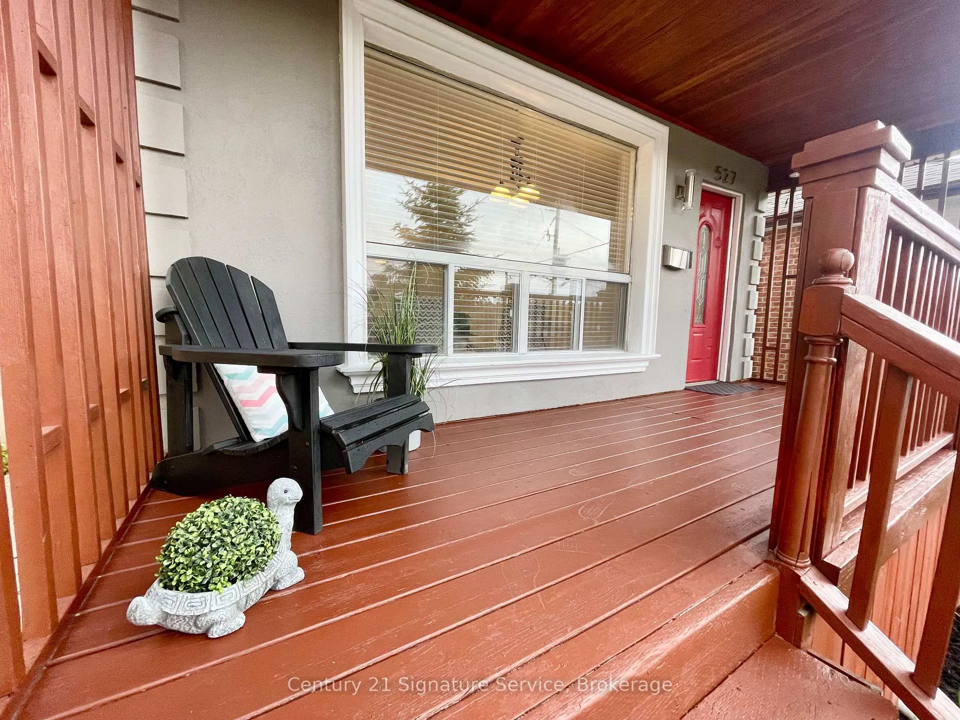 Photo 2 of 527 Westmount Avenue, Toronto, Oakwood Village — HOMEH