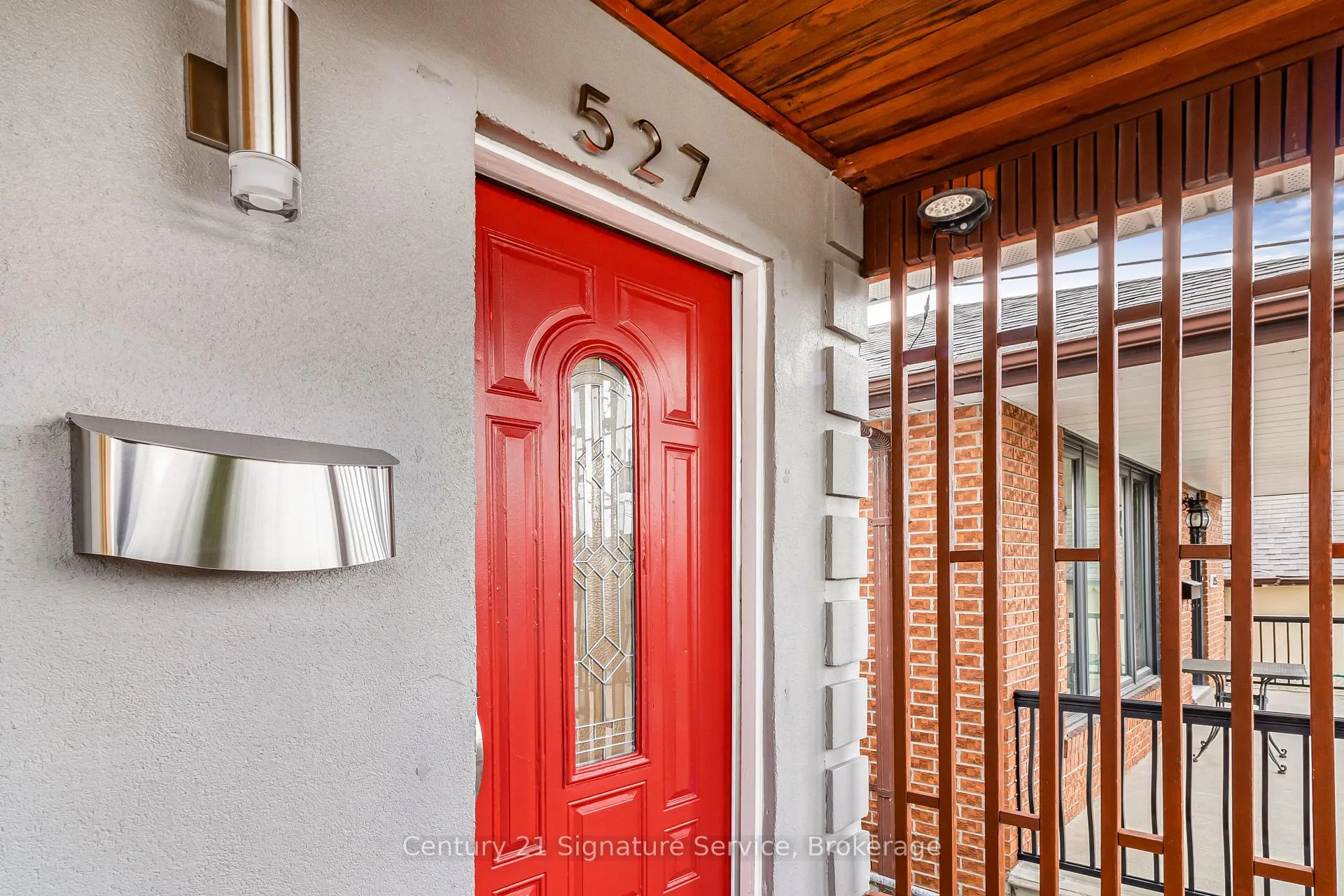 Photo 3 of 527 Westmount Avenue, Toronto, Oakwood Village — HOMEH
