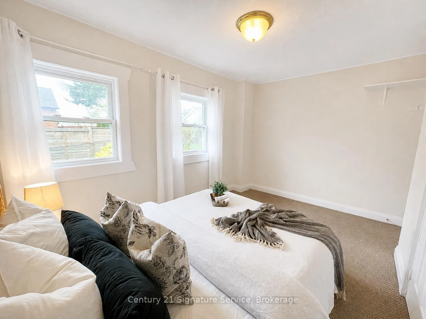 Photo 20 of 527 Westmount Avenue, Toronto, Oakwood Village — HOMEH