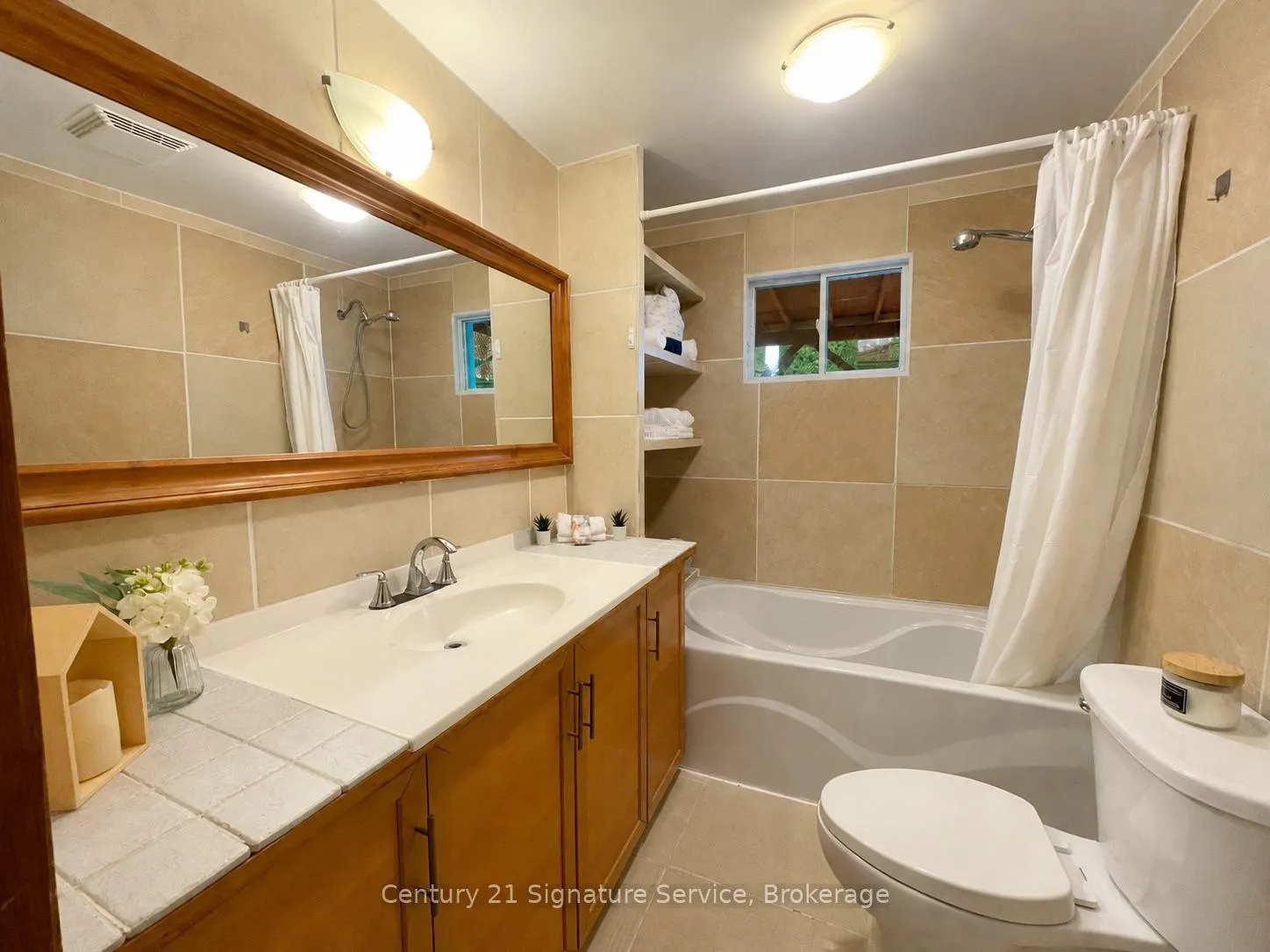 Photo 24 of 527 Westmount Avenue, Toronto, Oakwood Village — HOMEH