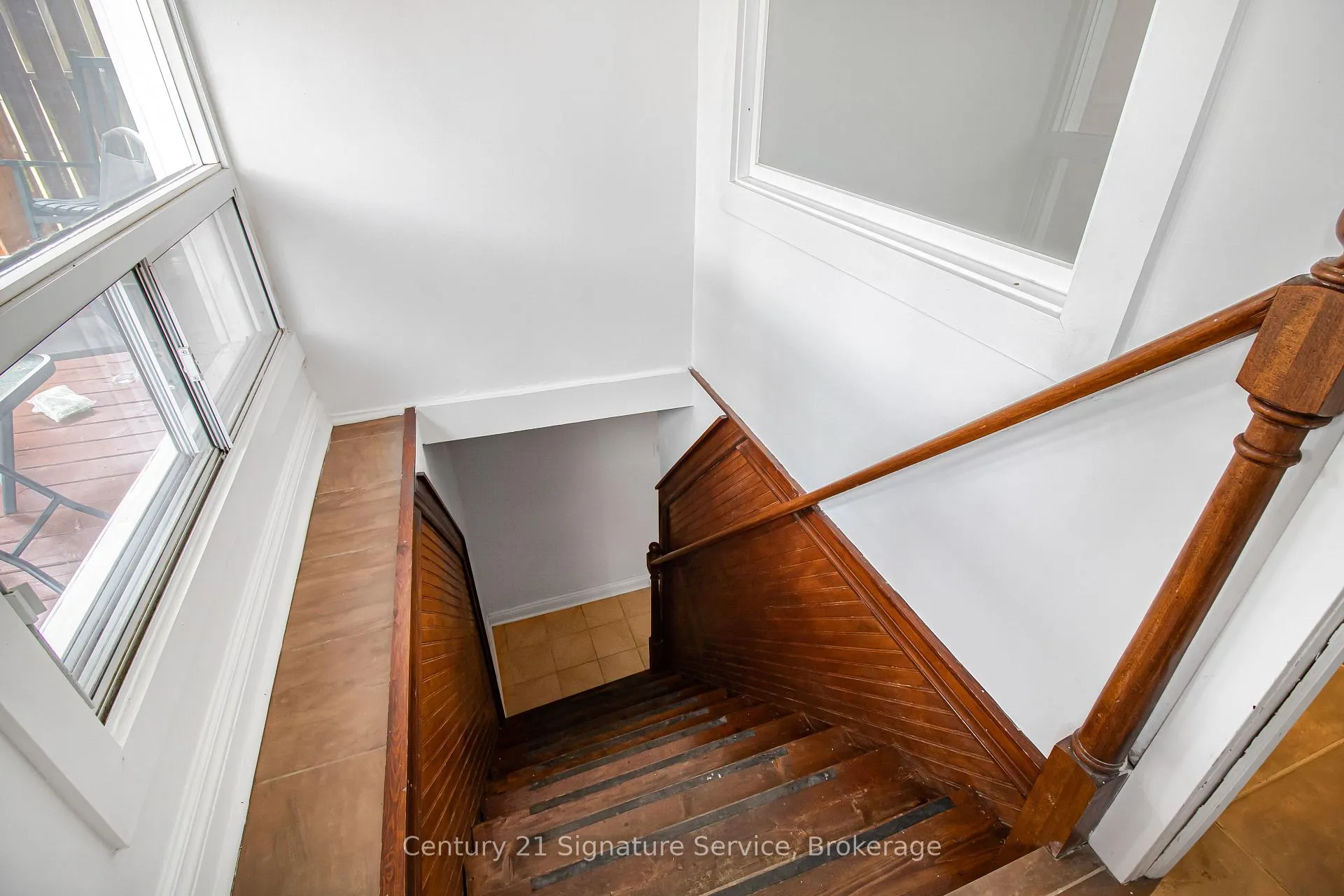 Photo 29 of 527 Westmount Avenue, Toronto, Oakwood Village — HOMEH