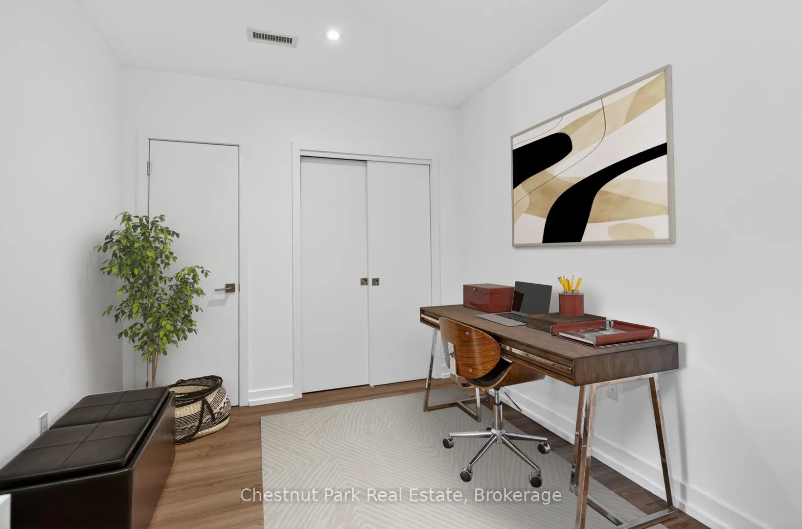 Photo 13 of Unit 210, 120 Carrick Trail, Gravenhurst, Muskoka (S) — HOMEH