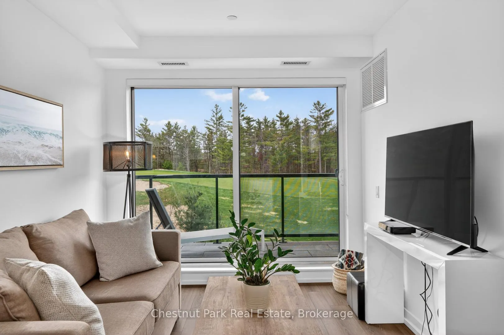 Photo 16 of Unit 210, 120 Carrick Trail, Gravenhurst, Muskoka (S) — HOMEH