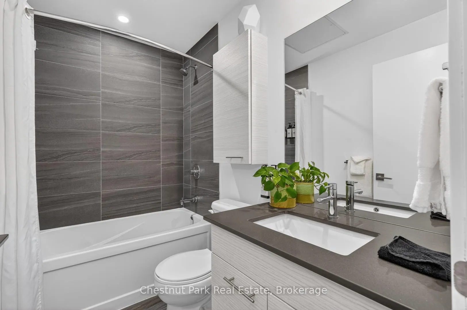 Photo 23 of Unit 210, 120 Carrick Trail, Gravenhurst, Muskoka (S) — HOMEH