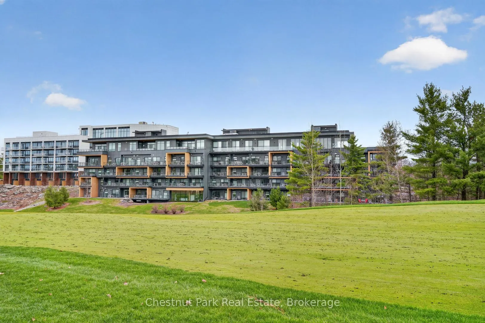 Photo 36 of Unit 210, 120 Carrick Trail, Gravenhurst, Muskoka (S) — HOMEH