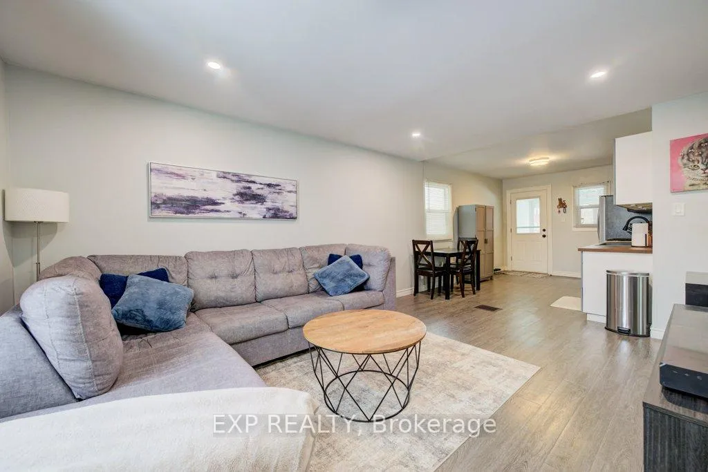 Photo 4 of 502 Britannia Avenue, Hamilton, Normanhurst — HOMEH