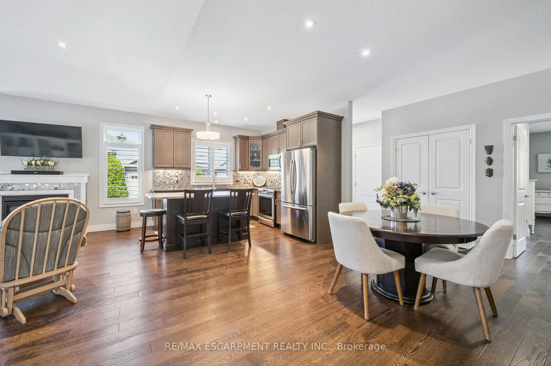 Photo 11 of Unit 13, 418 Nelson Street, Norfolk, Port Dover — HOMEH