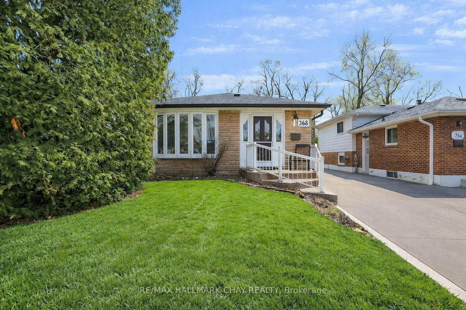 Front of 368 Lara Woods