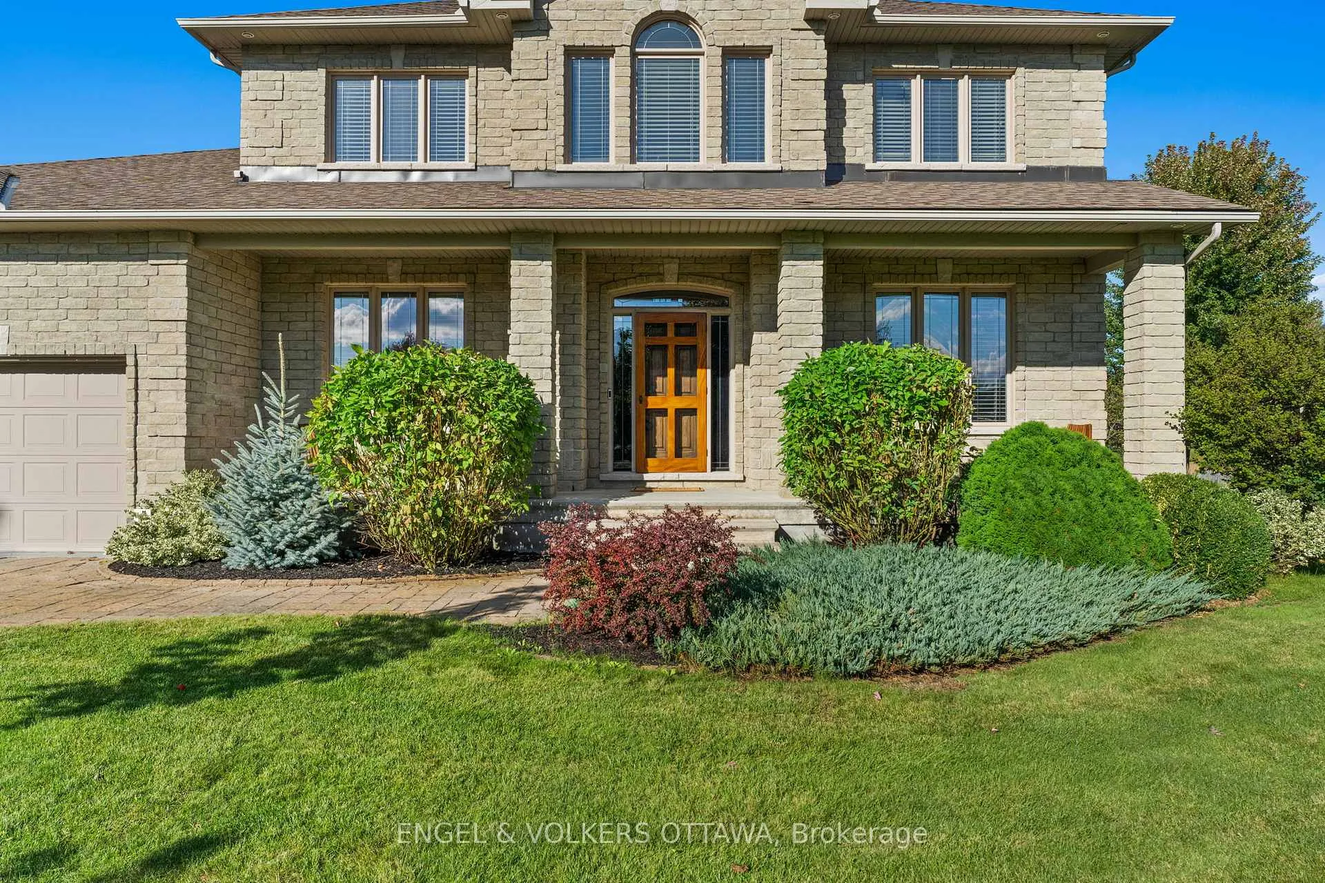 Photo 4 of 6808 Suncrest Drive, Ottawa, Greely — HOMEH