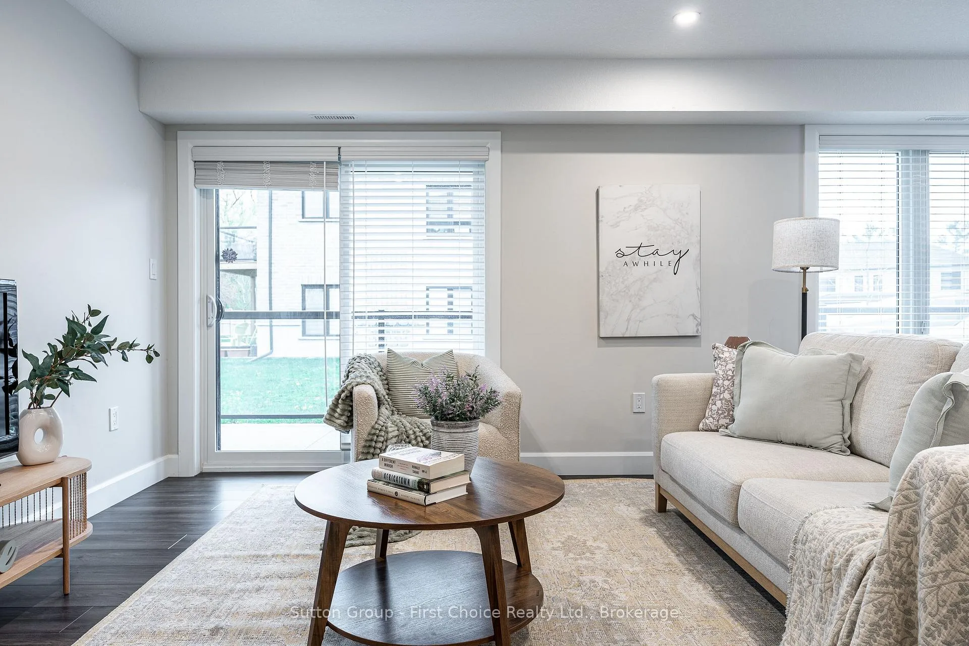Photo 11 of Unit 9, 3202 Vivian Line 37, Stratford — HOMEH
